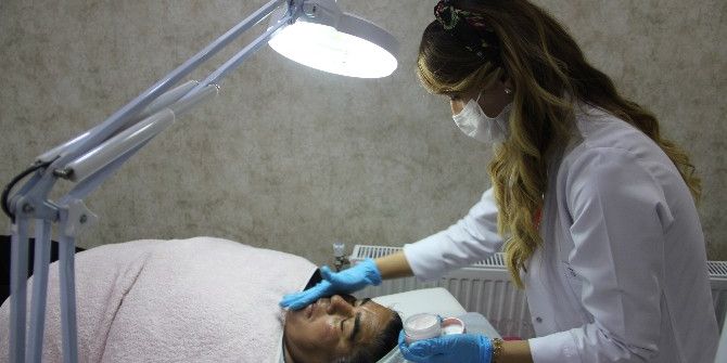 Sığınma Evindeki Kadınlara Ücretsiz Cilt Bakımı