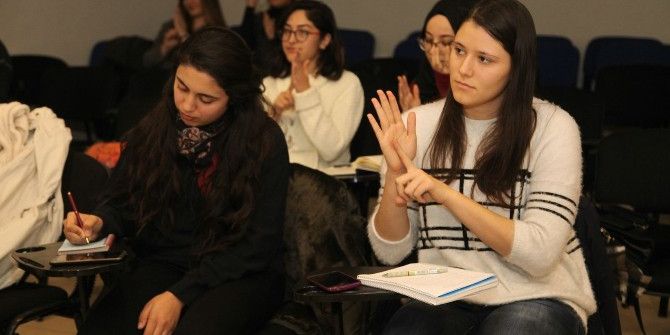 Odunpazarı’nda İşaret Dili Kursları Devam Ediyor