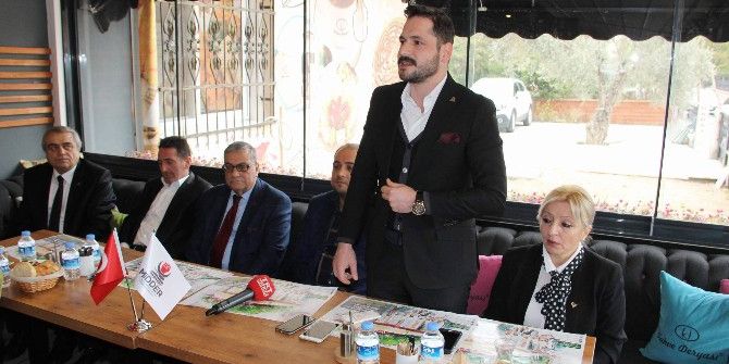 Ak Parti Mkyk Üyesi Baybatur: "Ekonomik Darbe Vurma Gayreti İçerisinde Olanlar Var"