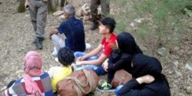 Kuşadası Sahilinde 20 Kaçak İle 2 Organizatör Yakalandı