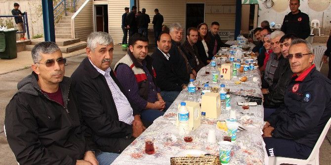 İtfaiyeciler Yemekte Buluştu