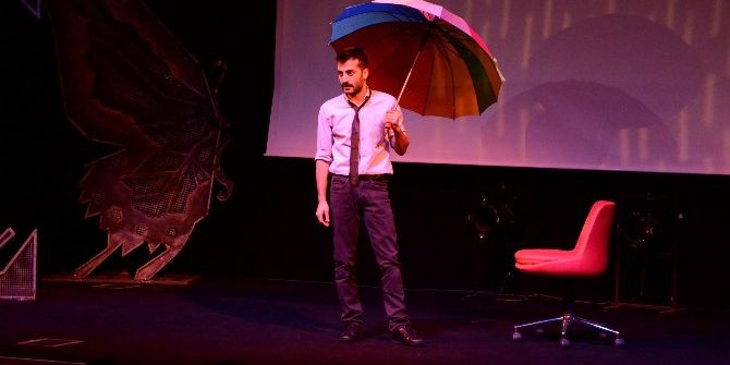 İstanbul Devlet Tiyatrosu’nun Tek Kişilik Gösterisi Sahnede Devleşti
