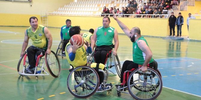 Engelsiz Ceylanlar İzmir Karşıyaka’yı Evinde Devirdi