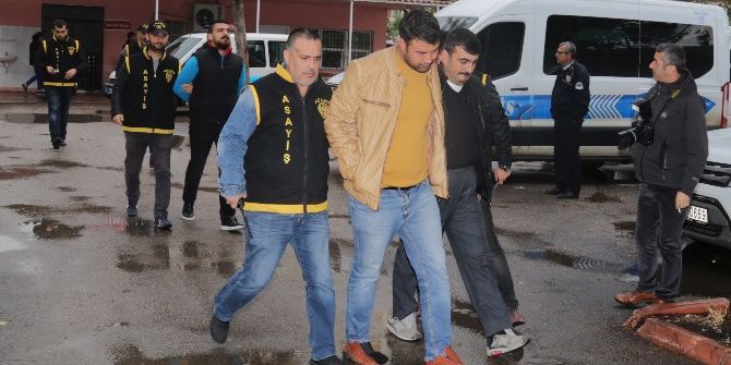 Otomobili Noterde Satın Alıp Parasını Ödemeyen 4 Kişi Tutuklandı