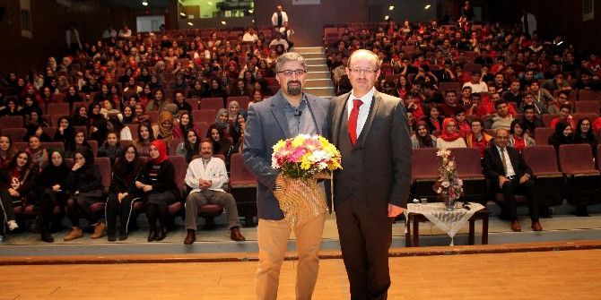 İhlas Eğitim Kurumlarında Kişisel Gelişim Seminerleri