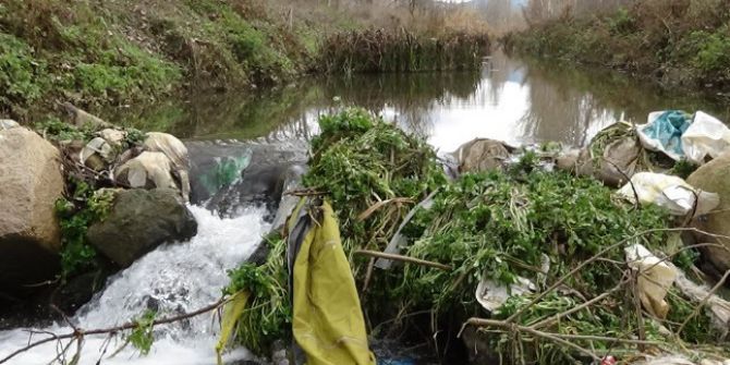 Simav Balaban Çayı Pislik Akıyor