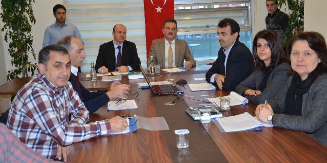 Modern Pazara Büyük İlgi