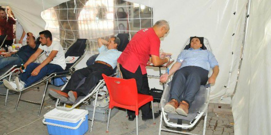 Akşehir Belediyesi’nden Kan Bağışına Destek