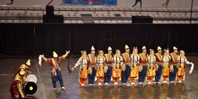 Halk Dansları Yarışması Kepez’de Yapıldı