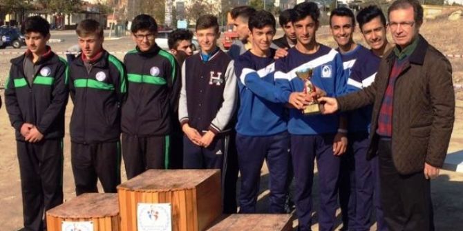 Yunusemre Atletizmde De Yüz Güldürdü