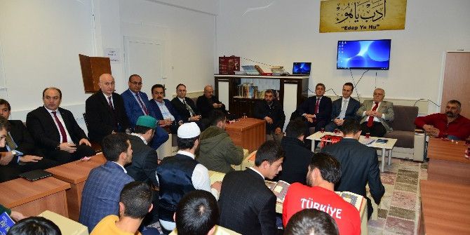 Yaşamayı Seviyorum Dayanışma Merkezi Örnek Proje Oldu