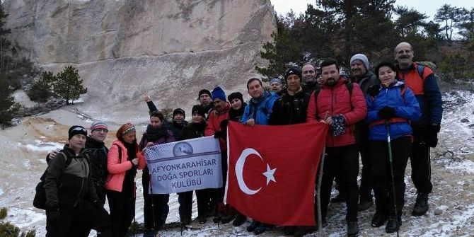 Afdos Üyeleri Ornaş Kayalıkları’na Yürüdü