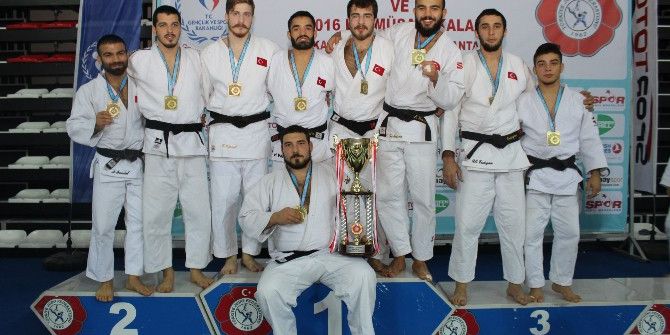 Judo’da Kadınlar Ve Erkeklerde Şampiyon İstanbul Büyükşehir
