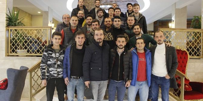 Başkan Duymuş, Vezirhanspor Oyuncularını Ödüllendirdi