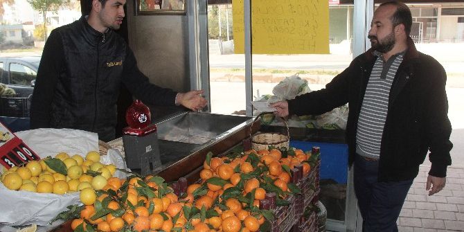 400 Dolarını Bozdurana 4 Kilo Soğan Patates Bedava