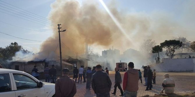 Kagir Ev Cayır Cayır Yandı