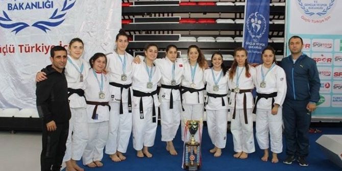 Salihli Belediyespor Süper Lig’de