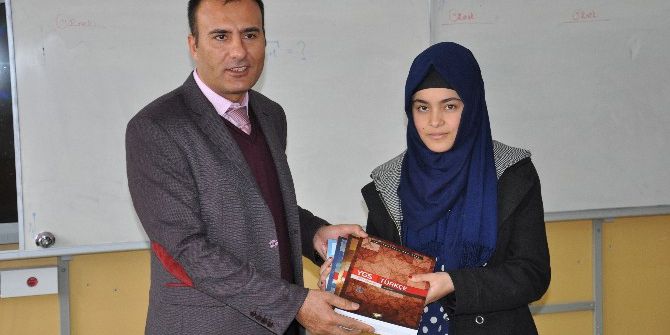 Öğrencilere Kitap Desteği