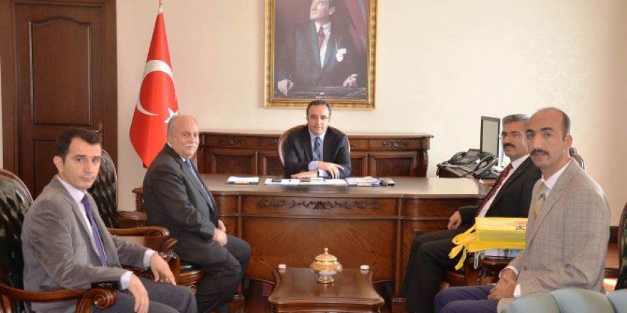 Vali Çataklı, Ptt Heyetini Kabul Etti