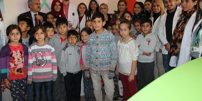 Aü Hemşirelik Fakültesi Öğrencilerinden Sağlık Taraması