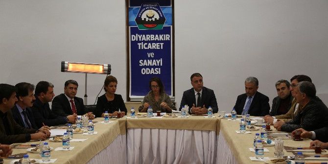 Diyarbakır’da ‘Sur Olaylarının Ekonomiye Etkileri’ Toplantısı