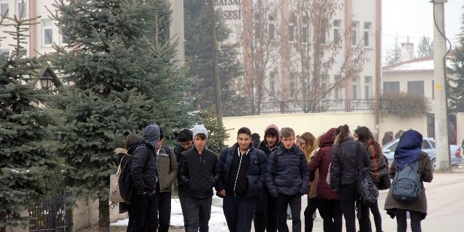 Kaloriferleri Yanmayan 3 Okulda Eğitime Ara Verildi