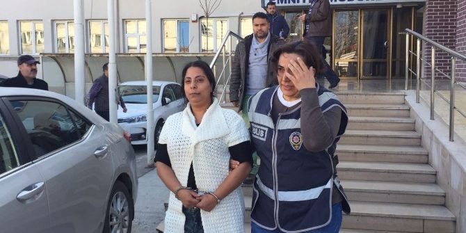 Evinde Uyuşturucu Bulunan Kadın Adliyeye Sevk Edildi