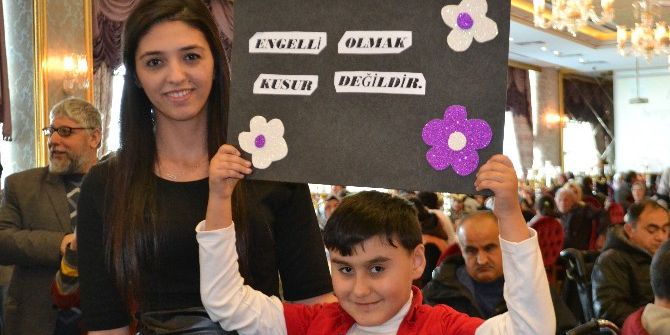 Sultangazi Belediyesi Engellileri Bir Araya Getirdi