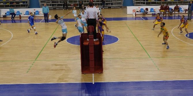 Haliliye Voleybol Takımı Peyasspor’u 3- 0 Yendi