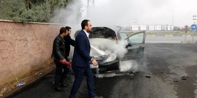 Gaziantep’te Komedi Gibi Yangın Söndürme