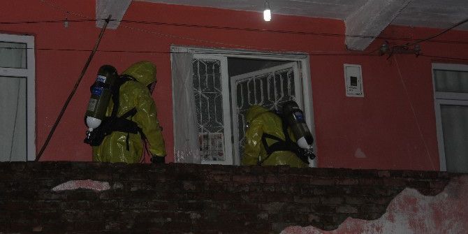 Sağlık Görevlileri Kaşınınca, Tedbir Amaçlı Hastane Karantinaya Alındı