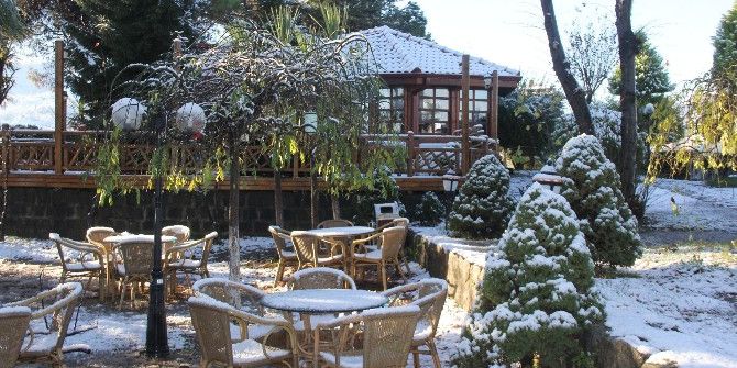 Rize Şehir Merkezine Mevsimin İlk Karı Yağdı