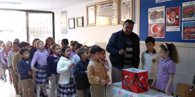 15 Temmuz Dayanışma Kampanyasına Miniklerden Destek