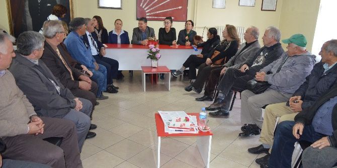 Selçuk Kent Konseyi Üyelerinden Chp’ye Ziyaret