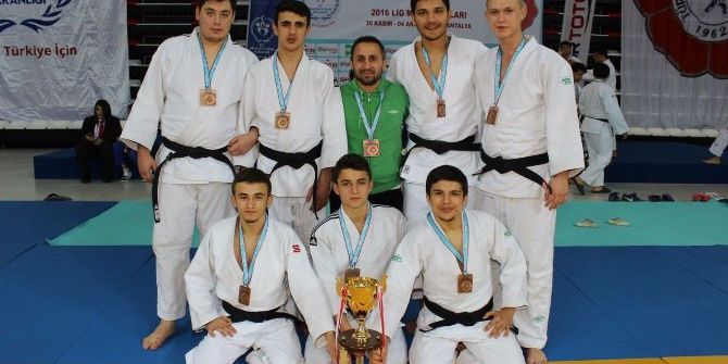 Düzce Judo Takımı Türkiye Üçüncüsü