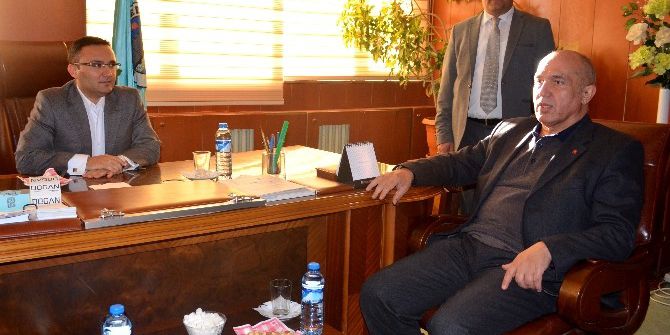 Ilıcalı’dan Kayyuma Hayırlı Olsun Ziyareti