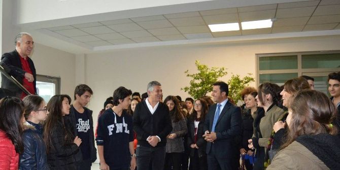 Öğrenciler Tekstil Fabrikasını Gezdi