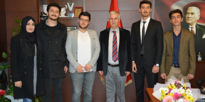 Söke’de Üniversite Bölüm Temsilcisi Öğrencilerinden Başkan Toyran’a Ziyaret