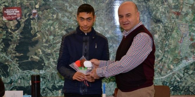 Başkan Saraoğlu’na Anlamlı Hediye