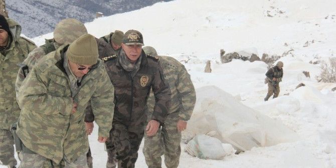 Hakkari İl Emniyet Müdürü Ve Komutanlardan Mehmetçiklere Moral Ziyareti