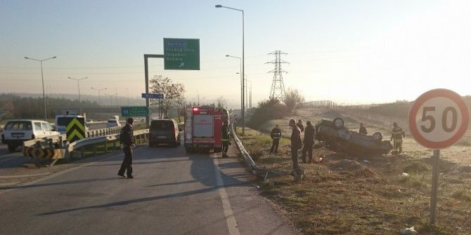 Özel Otomobil Otobanda Takla Attı: 3 Yaralı
