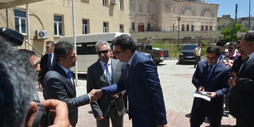 Bakan Yardımcısı Erdem Yüksekova’da