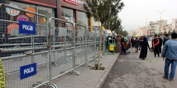 Suriyelilerin Yardım Başvurusu Esnafın İşini Baltaladı