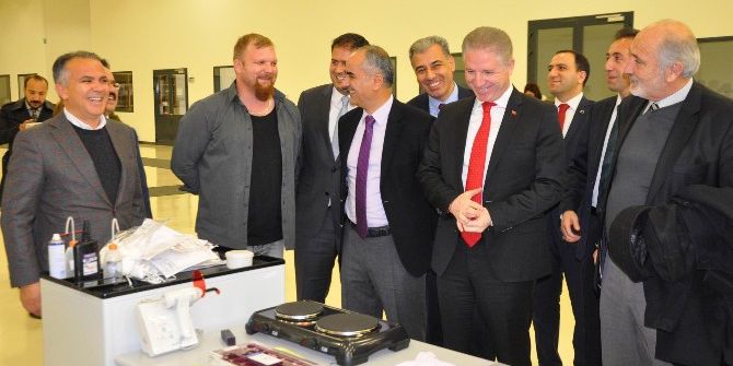 Aselsan Optik Fabrikasında Hedef Milli Silahlara Dürbün Üretmek