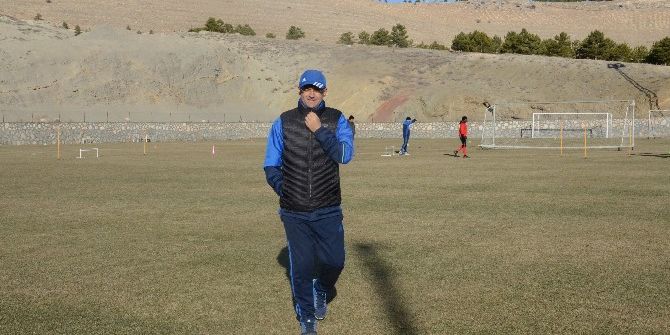 Yeni Malatyaspor’da İrfan Buz Eleştirilere Yanıt Verdi