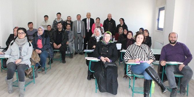 Berberler Ve Kuaförler Odası Girişimcilik Kursu Açtı