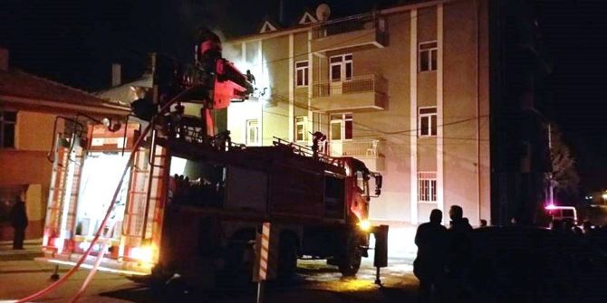 Kız Öğrenci Yurdunda Yangın