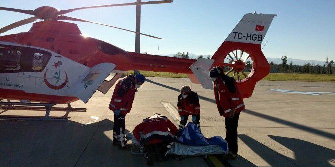 12 Yaşındaki Çocuk İçin Ambulans Helikopterler Seferler Oldu