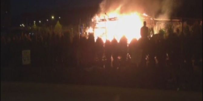 Çiçekler Kül Oldu