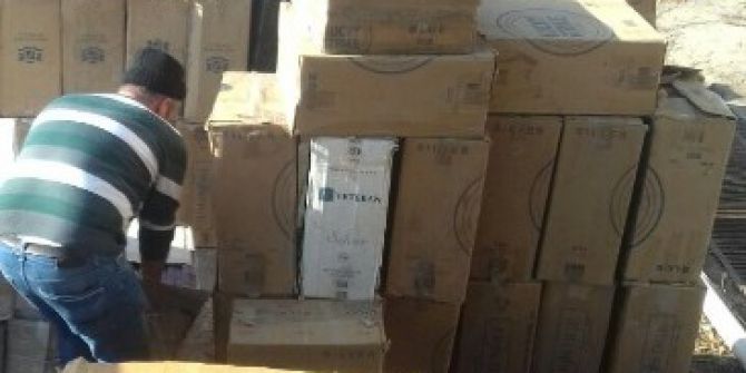 Ev Eşyalarının Arasından Kaçak Sigara Çıktı